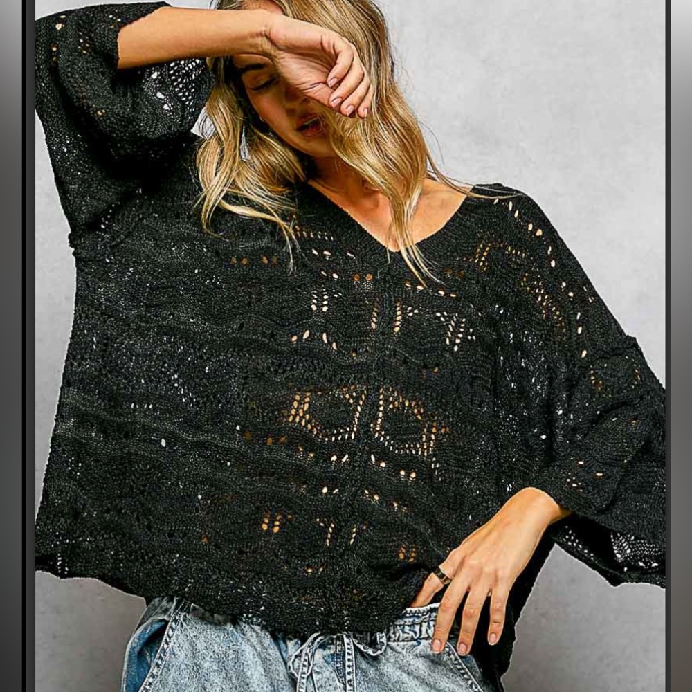 228 🦋 POL crochet V neck oversized sweater - Picture 2 of 5